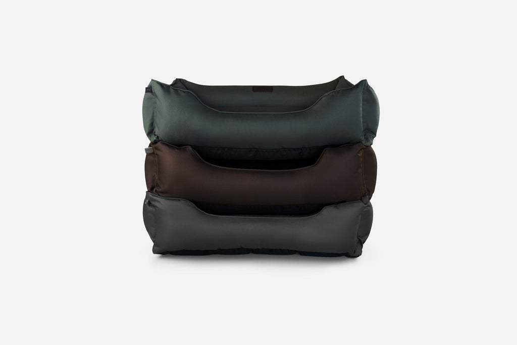 Chester & Lee | Waterproof Sleeper Dog Bed Gray